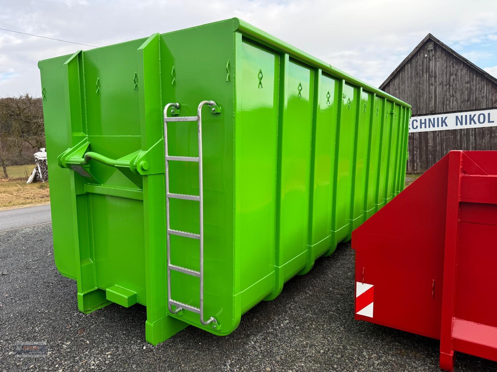 Abrollcontainer des Typs Sonstige 700, Neumaschine in Lichtenfels (Bild 3)