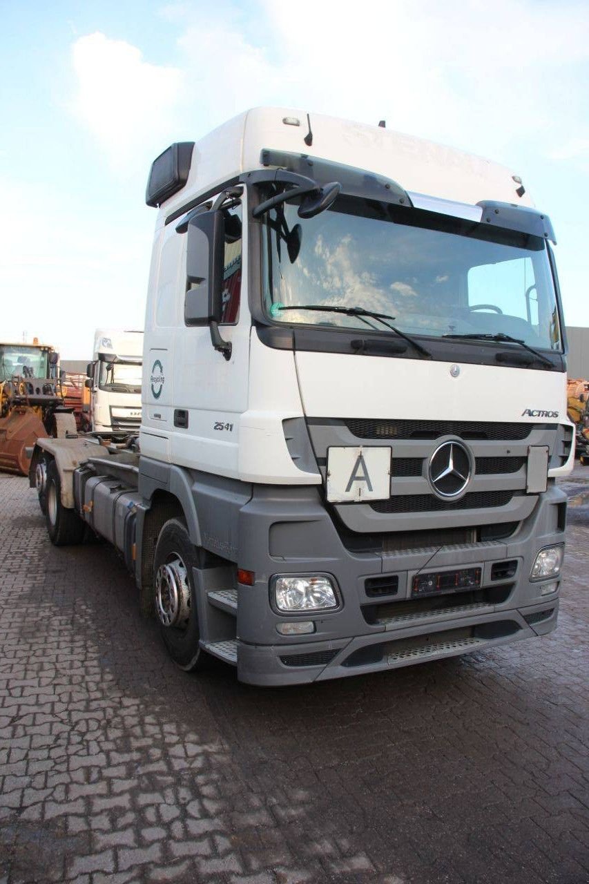 Abrollcontainer Türe ait Sonstige Mercedes Benz Actros 2541, Gebrauchtmaschine içinde Antwerpen (resim 7)