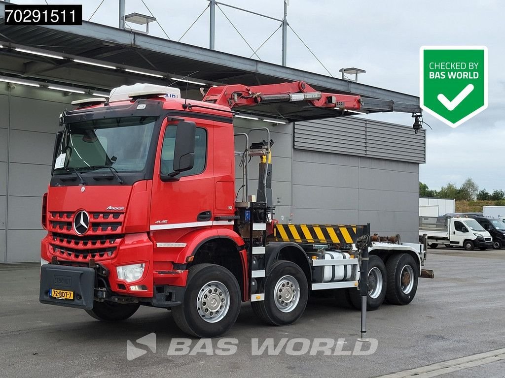 Abrollcontainer vrste Sonstige Mercedes Benz Arocs 4145 8X4 NL-Truck HMF 2243 Z Crane Hyva 26-51-S Steelsuspe, Gebrauchtmaschine v Veghel (Slika 1)