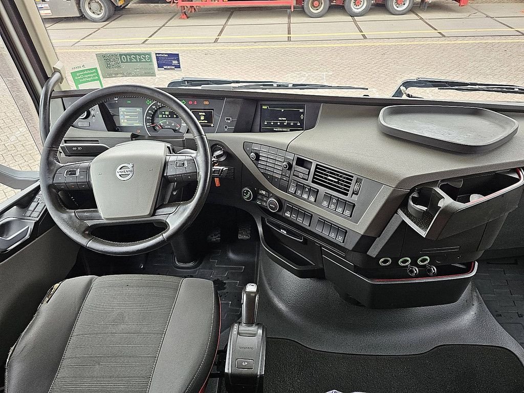 Abrollcontainer des Typs Volvo FH 460 6X2 HYVALIFT 291TKM, Gebrauchtmaschine in Vuren (Bild 9)