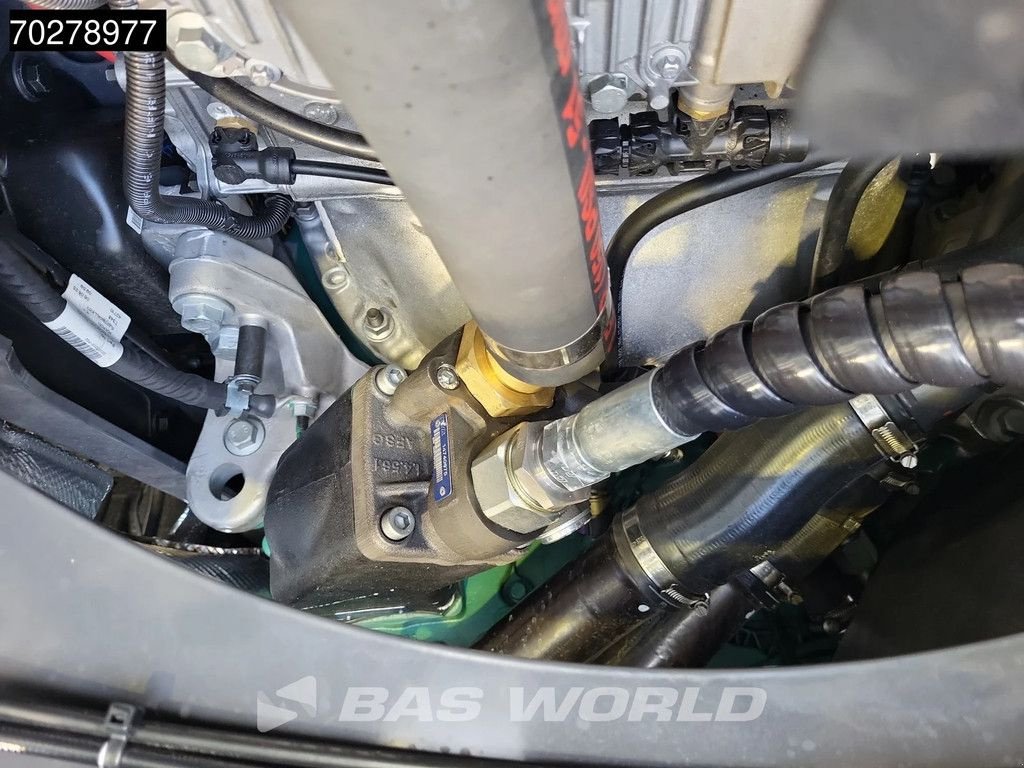 Abrollcontainer vrste Volvo FH 540 8X4 NEW! HYVA 30-62 Heavy-Duty Lift-Steering Axle Retarde, Neumaschine v Veghel (Slika 8)