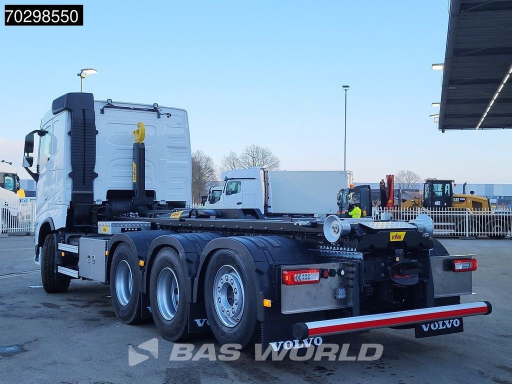 Abrollcontainer typu Volvo FH 540 8X4 NEW! HYVA 30-62 Heavy-Duty Lift-Steering Axle VEB+ Eu, Neumaschine w Veghel (Zdjęcie 11)