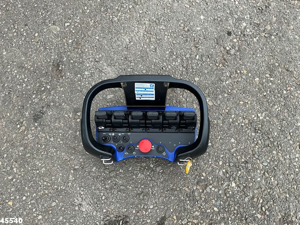 Abrollcontainer des Typs Volvo FM 340 6x4 Fassi 19 Tonmeter laadkraan, Gebrauchtmaschine in ANDELST (Bild 10)