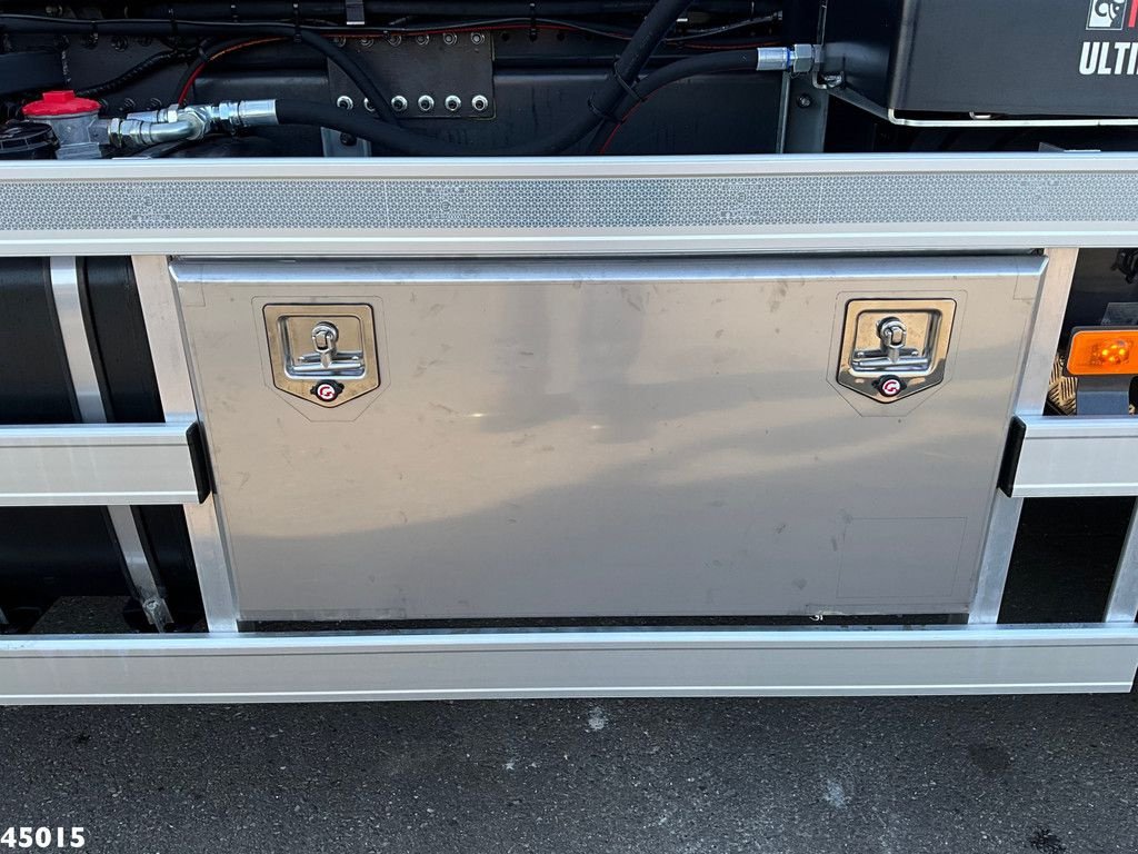 Abrollcontainer des Typs Volvo FM 420 8x2 Euro 6 HMF 26 Tonmeter laadkraan, Gebrauchtmaschine in ANDELST (Bild 9)