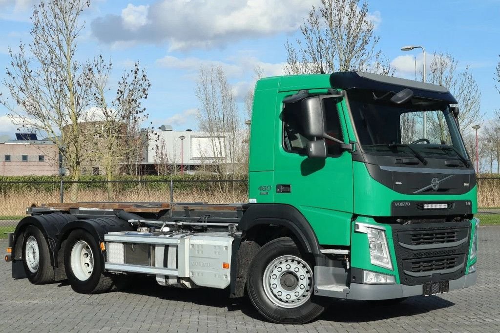 Abrollcontainer des Typs Volvo FM 460 6X2 6X2*4 EURO6 STEERING AXLE HYDRAULIC / HOOK LIFT, Gebrauchtmaschine in Marknesse (Bild 3)