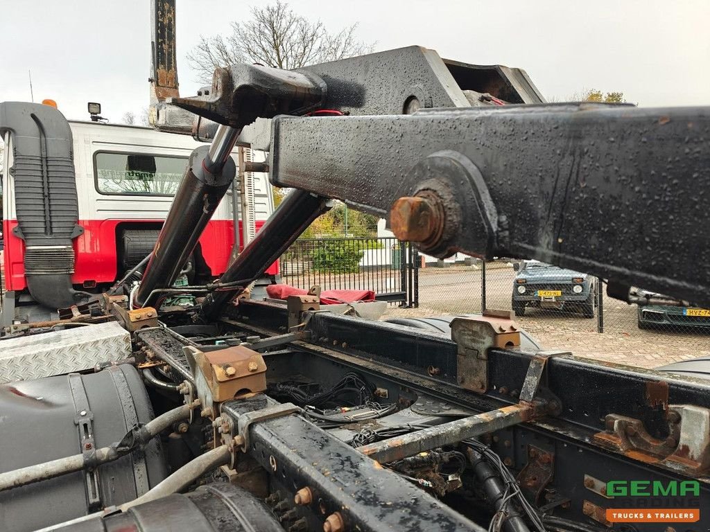 Abrollcontainer des Typs Volvo FM 460 8x4/4 Dagcabine Euro6B - HaakarmSysteem Hyvalift 30.62S 3, Gebrauchtmaschine in Oud Gastel (Bild 10)