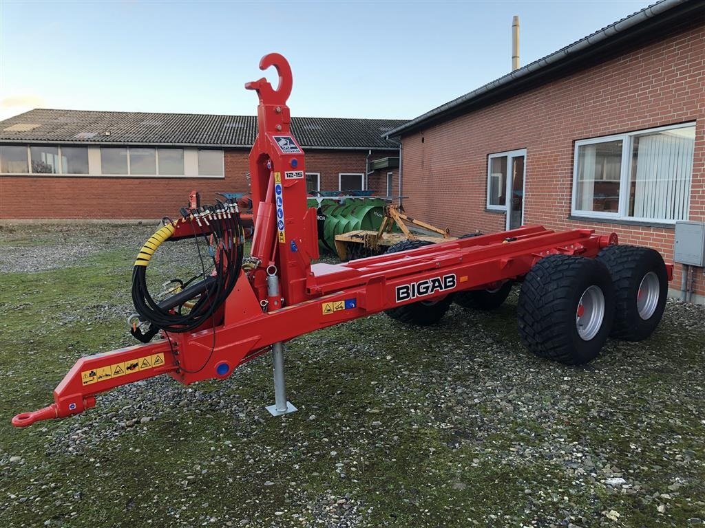 Abschiebewagen des Typs BIGAB Heuschmid 12-15 m/dobbeltvirkende hydraulikudtag i tårnet, Gebrauchtmaschine in Sindal (Bild 1)