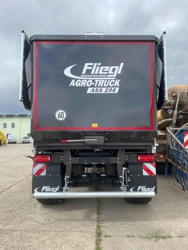 Abschiebewagen des Typs Fliegl Abschiebe-Sattelauflieger ASS 298 Agro-Truck, Neumaschine in Polleben (Bild 4)