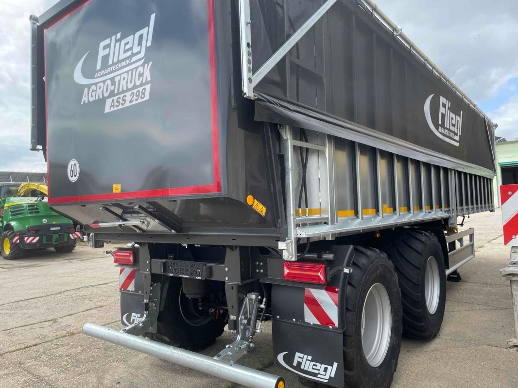 Abschiebewagen des Typs Fliegl Abschiebe-Sattelauflieger ASS 298 Agro-Truck, Neumaschine in Polleben (Bild 5)