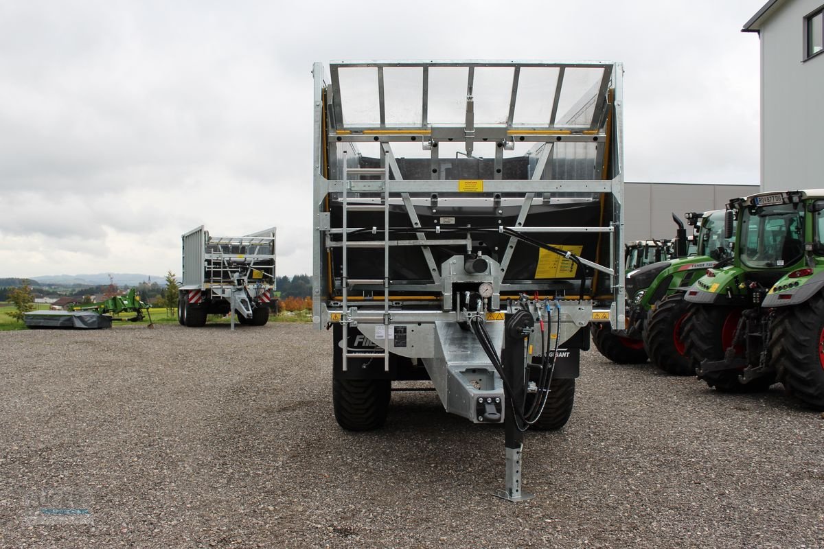 Abschiebewagen des Typs Fliegl ASW 160 FOX, Neumaschine in Niederkappel (Bild 8)