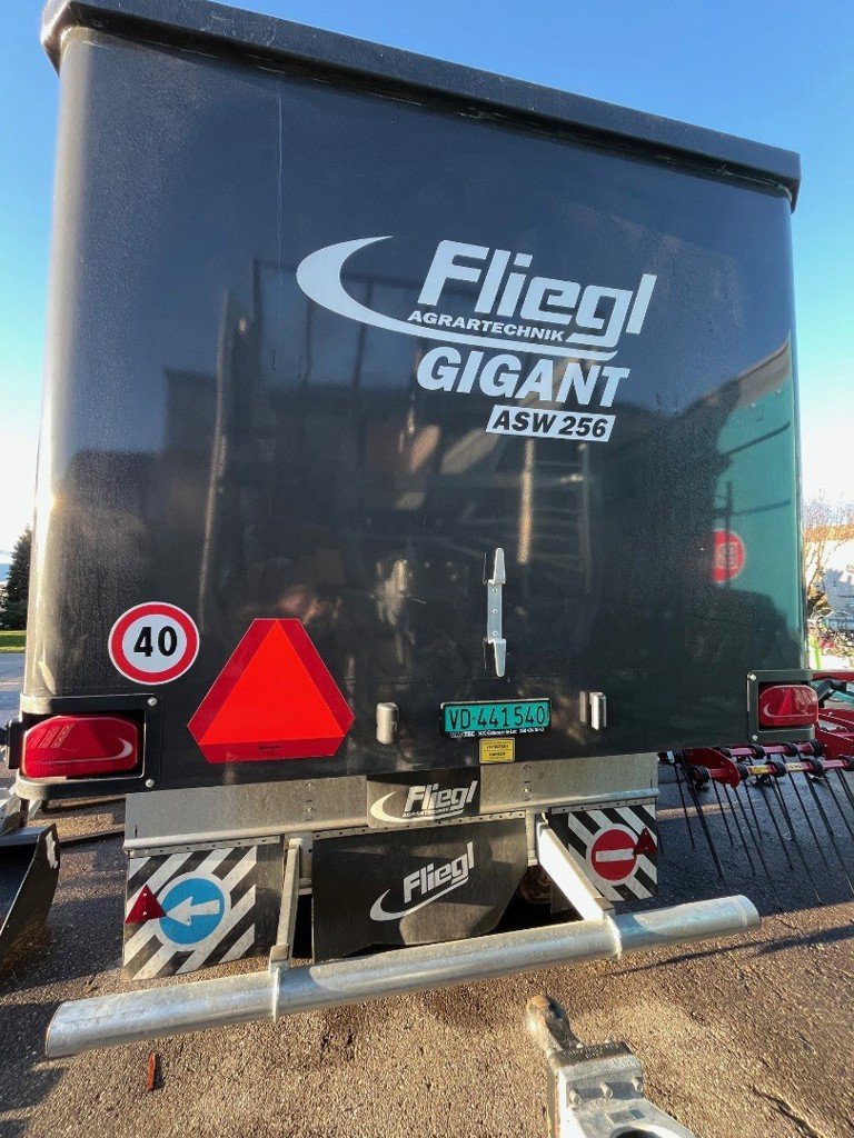 Abschiebewagen of the type Fliegl ASW 256, Gebrauchtmaschine in Domdidier (Picture 3)