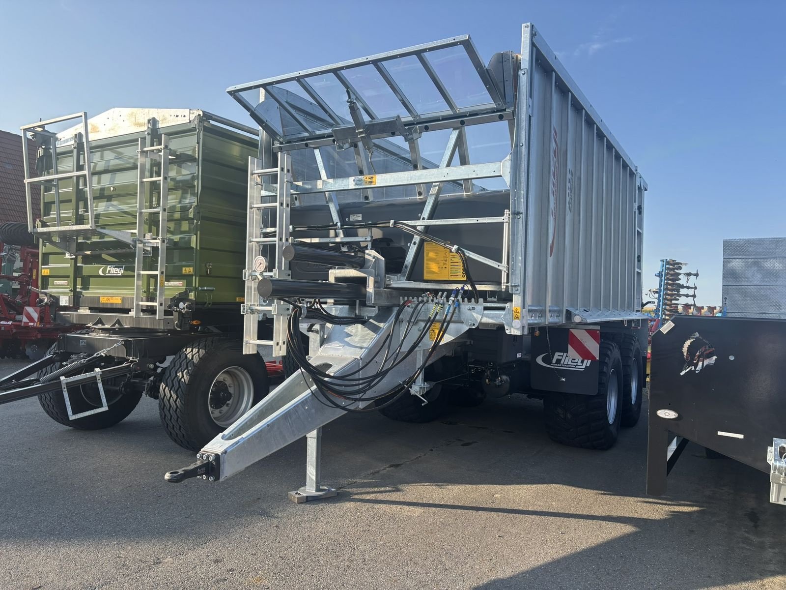 Abschiebewagen tipa Fliegl ASW 261 Compact FOX, Vorführmaschine u Göpfritz (Slika 1)