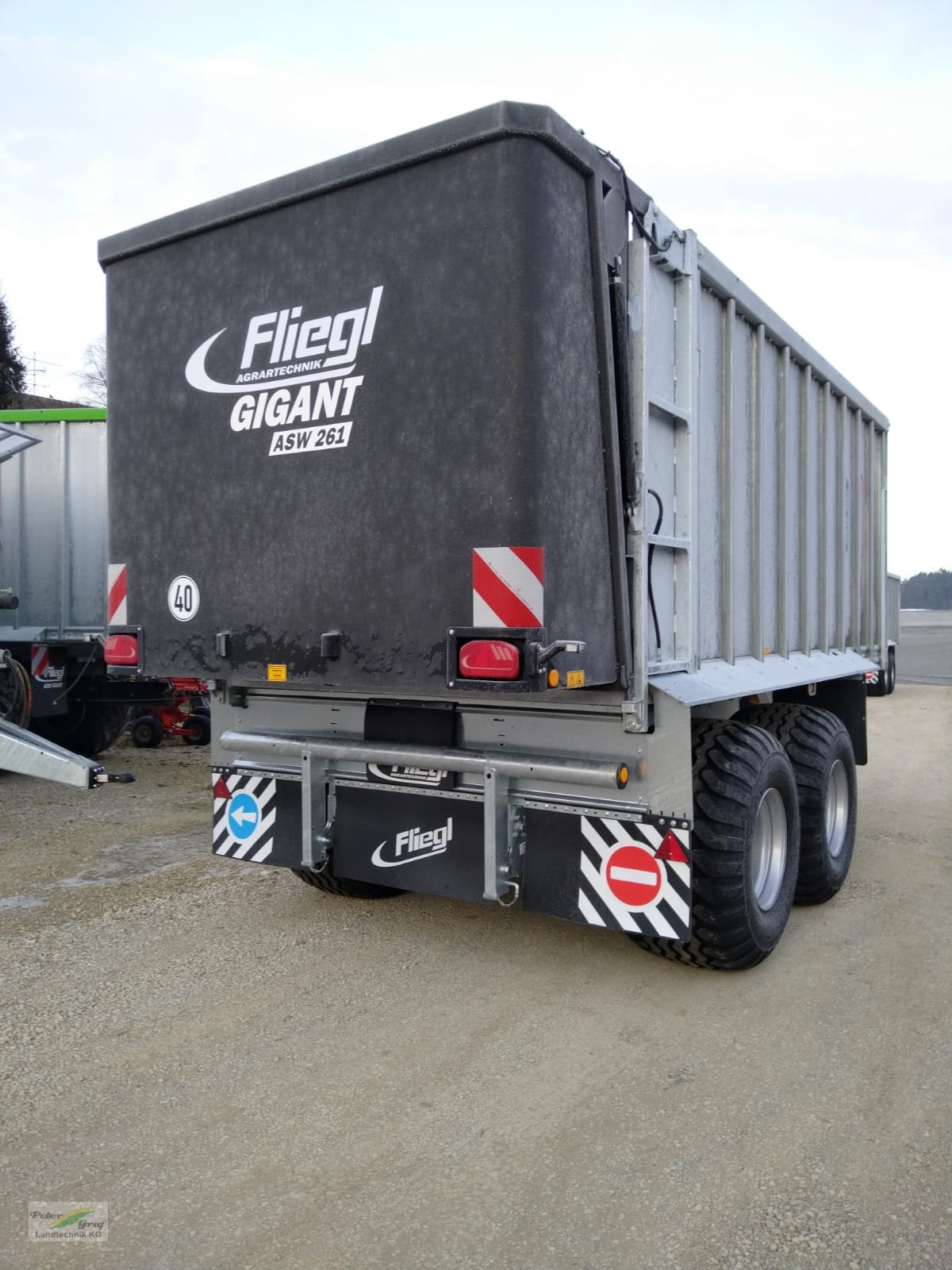 Abschiebewagen of the type Fliegl ASW 261 Fox, Neumaschine in Pegnitz-Bronn (Picture 4)