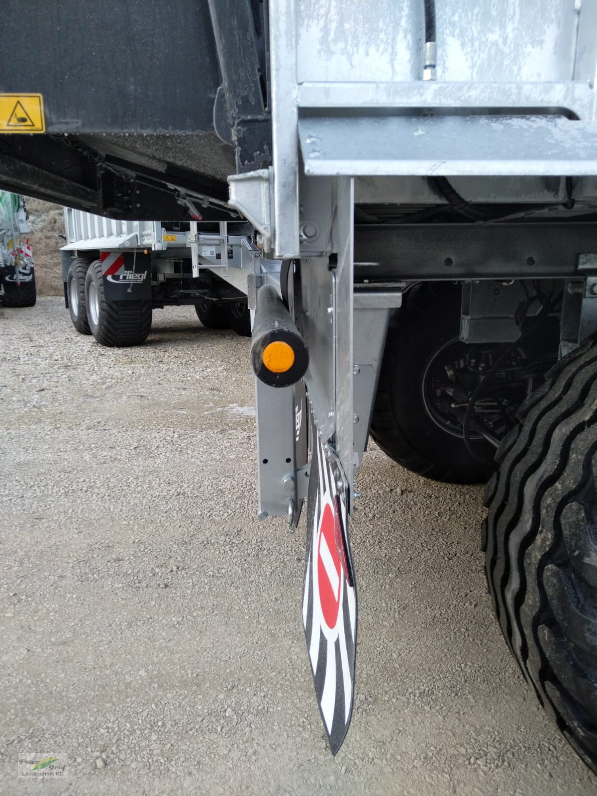 Abschiebewagen of the type Fliegl ASW 261 Fox, Neumaschine in Pegnitz-Bronn (Picture 5)