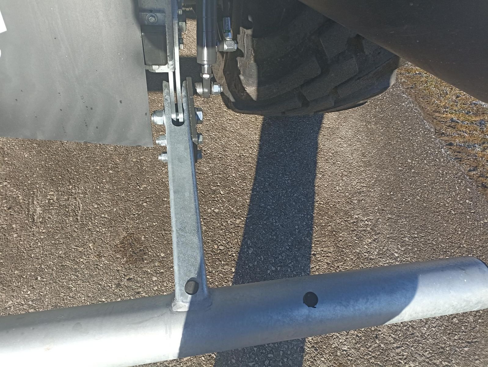 Abschiebewagen des Typs Fliegl ASW 261 Vollausstattung, Neumaschine in Grünbach (Bild 6)