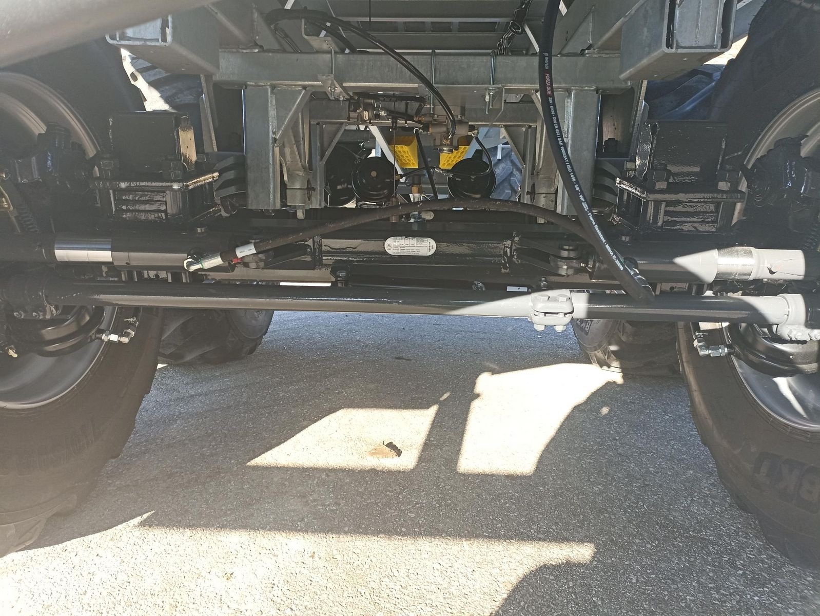 Abschiebewagen des Typs Fliegl ASW 261 Vollausstattung, Neumaschine in Grünbach (Bild 5)