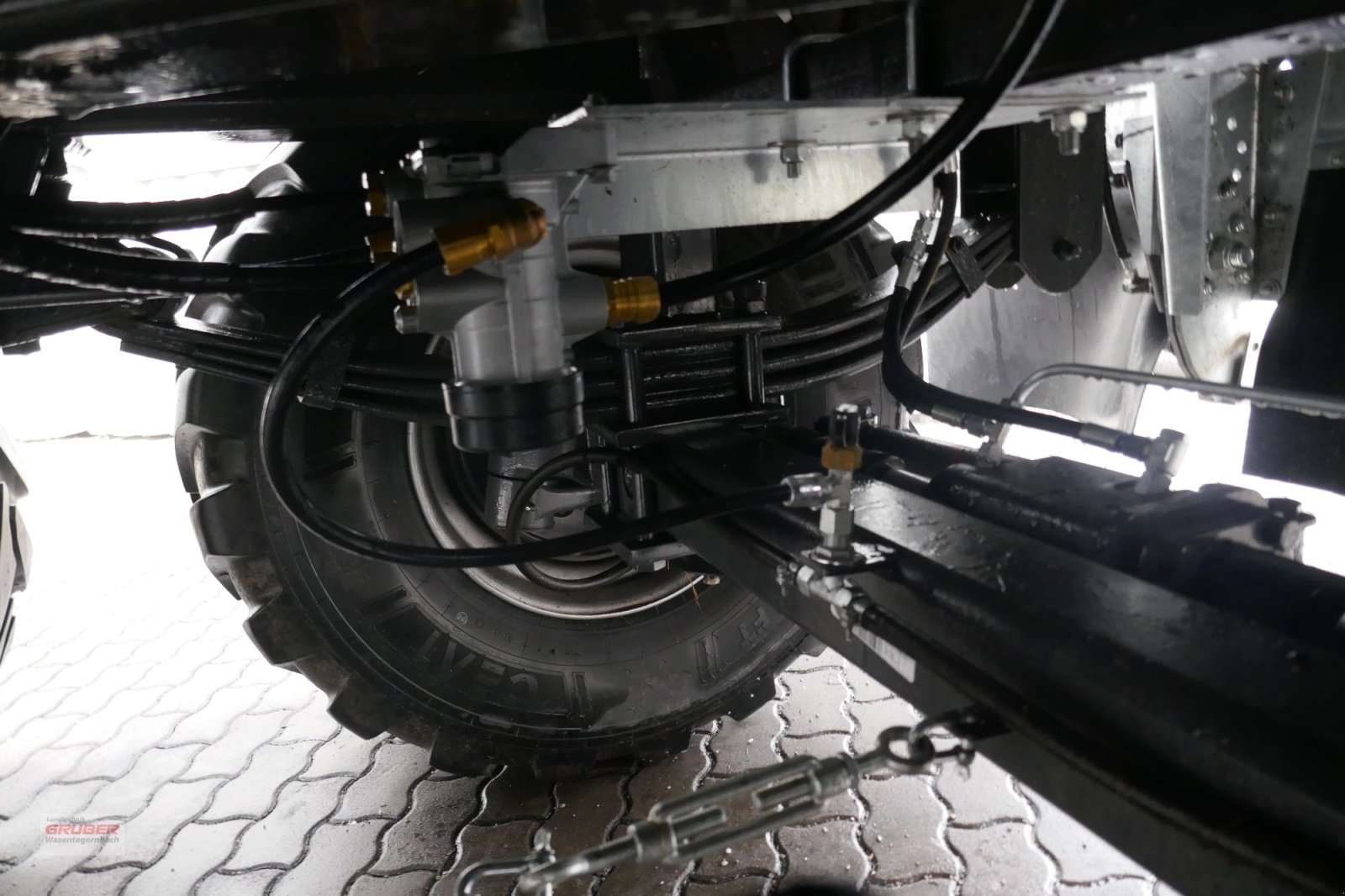 Abschiebewagen van het type Fliegl ASW 271 Compact FOX, Neumaschine in Dorfen (Foto 8)