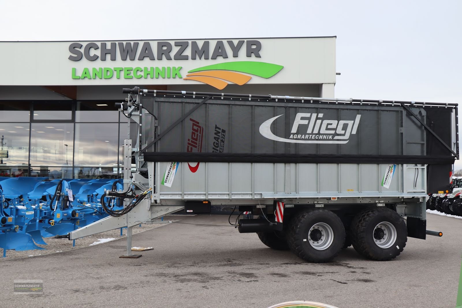 Abschiebewagen of the type Fliegl ASW 271 Compact FOX, Vorführmaschine in Gampern (Picture 3)