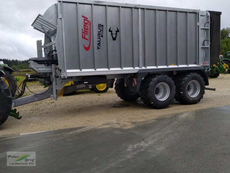 Abschiebewagen des Typs Fliegl ASW 271 Taurus, Neumaschine in Pegnitz-Bronn (Bild 1)