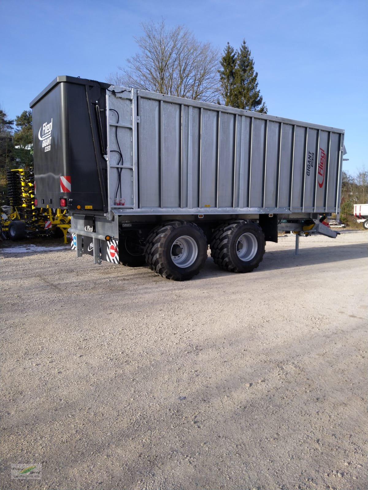 Abschiebewagen of the type Fliegl ASW 281 AKTION, Neumaschine in Pegnitz-Bronn (Picture 4)