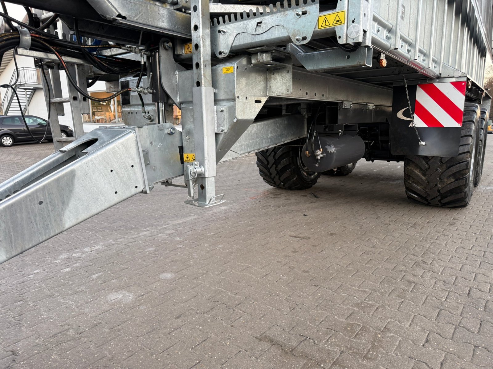 Abschiebewagen du type Fliegl ASW 281 Gigant Unfall, Gebrauchtmaschine en Neureichenau (Photo 14)