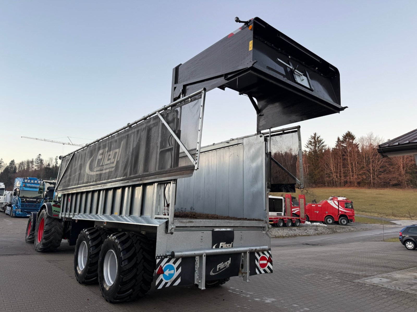 Abschiebewagen du type Fliegl ASW 281 Gigant Unfall, Gebrauchtmaschine en Neureichenau (Photo 16)