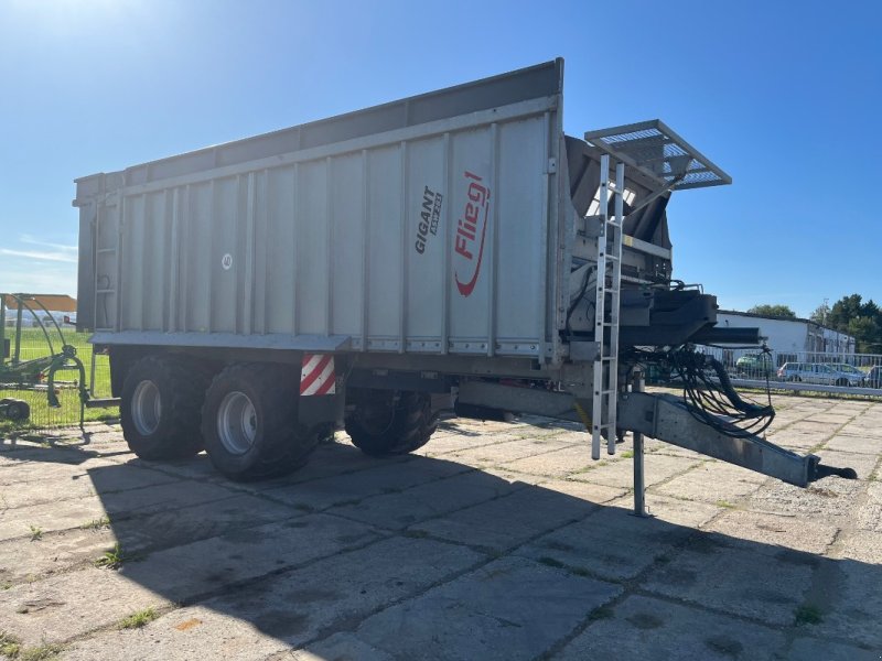 Abschiebewagen des Typs Fliegl ASW 281, Gebrauchtmaschine in Ebersbach (Bild 1)