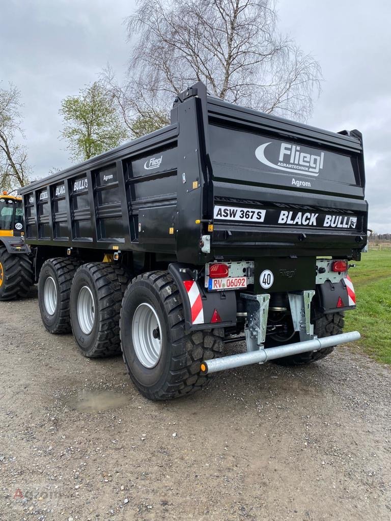 Abschiebewagen des Typs Fliegl ASW 367 BlackBull, Neumaschine in Riedhausen (Bild 5)