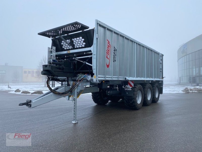 Abschiebewagen του τύπου Fliegl ASW 391 Gigant, Neumaschine σε Mühldorf (Φωτογραφία 1)