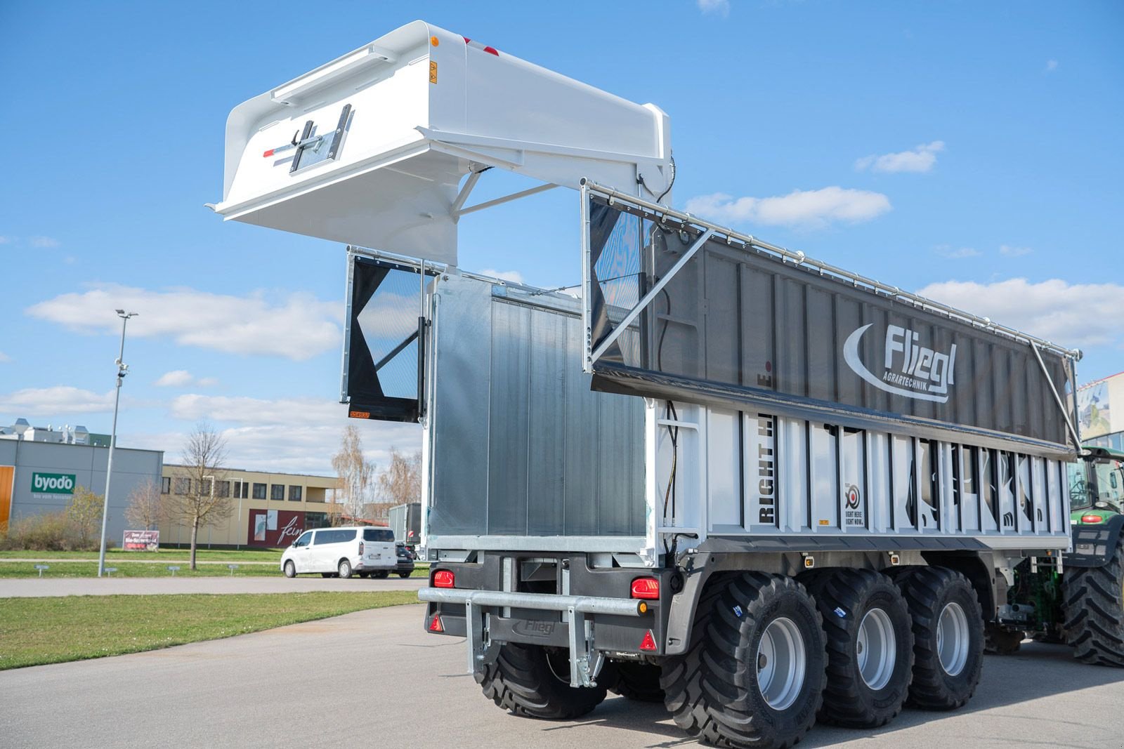 Abschiebewagen typu Fliegl ASW 391 TAURUS FOX 50 Jahre Limited Edtion, Neumaschine v Wallern (Obrázek 4)