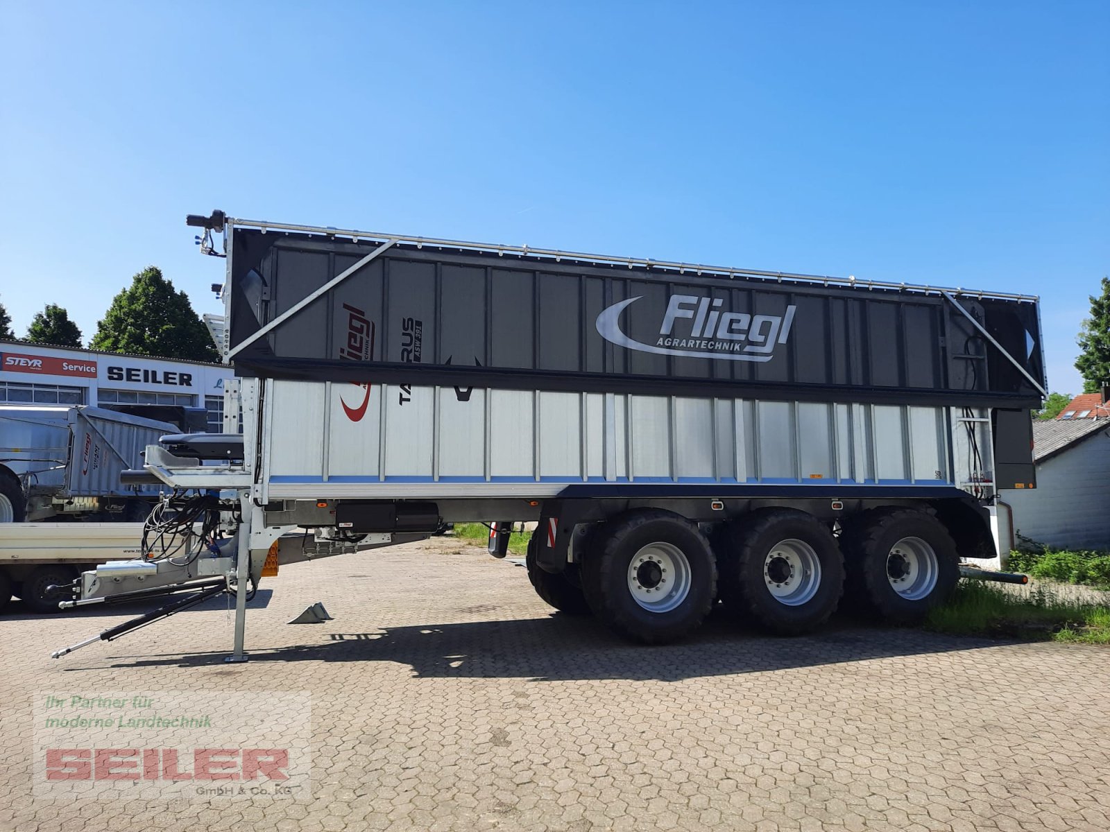 Abschiebewagen des Typs Fliegl ASW 391 TAURUS FOX 50m³ ZWL + Top Lift Light, Neumaschine in Ansbach (Bild 2)