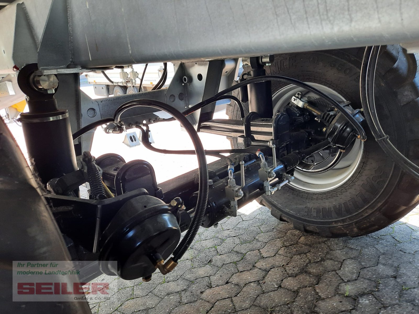 Abschiebewagen des Typs Fliegl ASW 391 TAURUS FOX 50m³ ZWL + Top Lift Light, Neumaschine in Ansbach (Bild 9)