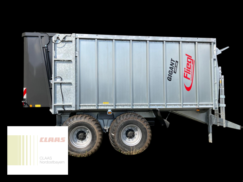 Abschiebewagen van het type Fliegl GIGANT ASW 190 COMPACT FOX, Neumaschine in Cham