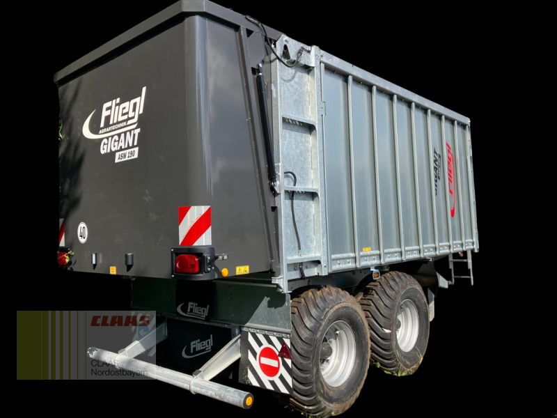 Abschiebewagen des Typs Fliegl GIGANT ASW 190 COMPACT FOX, Neumaschine in Cham (Bild 4)