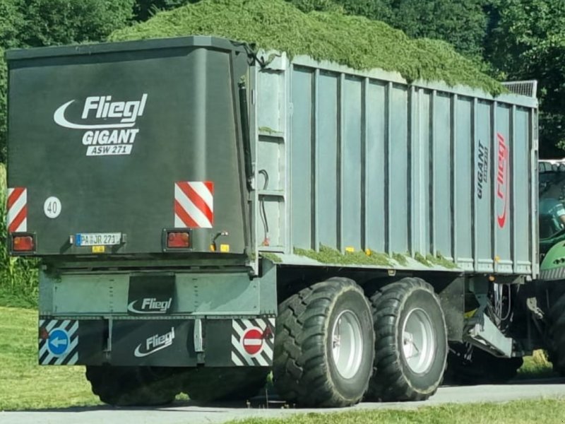Abschiebewagen du type Fliegl Gigant ASW 271, Gebrauchtmaschine en Neukirchen vorm Wald (Photo 1)