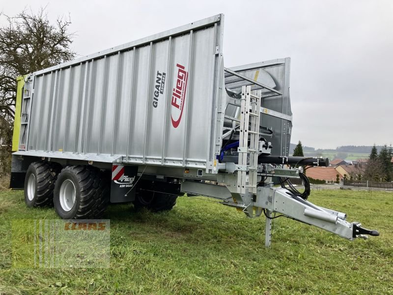 Abschiebewagen typu Fliegl Gigant ASW 281 FOX Tandem, Neumaschine v Bad Abbach (Obrázek 2)