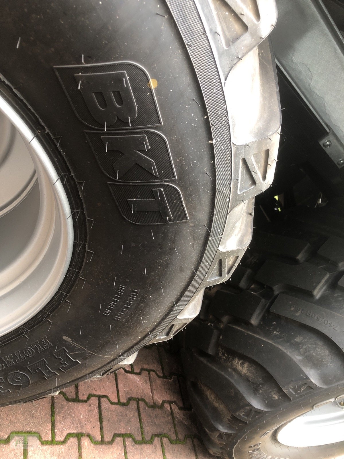 Abschiebewagen of the type Fliegl Gigant ASW 281, Neumaschine in Bad Kötzting (Picture 8)