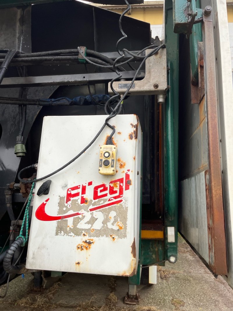 Abschiebewagen des Typs Fliegl SDS, Gebrauchtmaschine in Ebersbach (Bild 10)