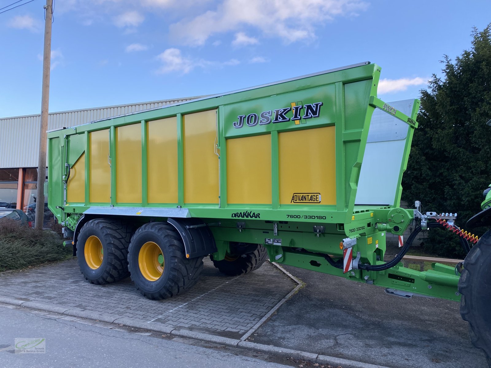 Abschiebewagen des Typs Joskin Drakkar 7600 JOSKIN SONDERAKTION, Neumaschine in Neustadt (Bild 1)