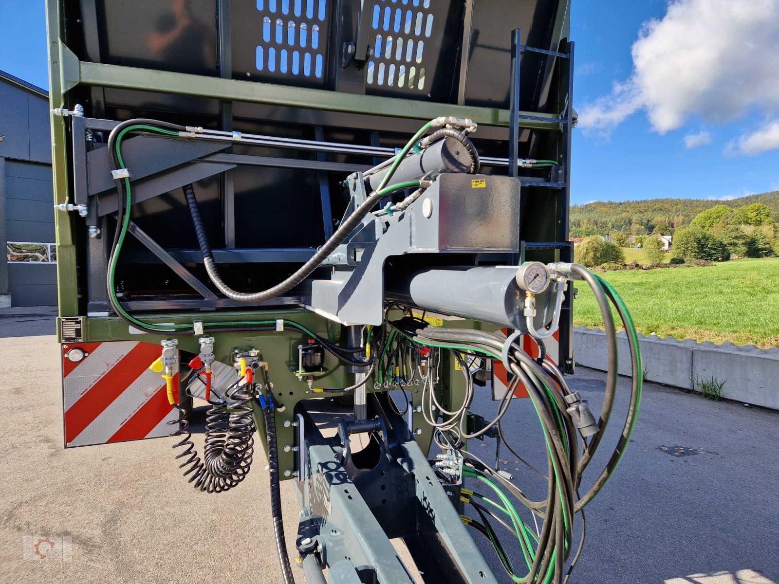 Abschiebewagen del tipo Kobzarenko TZP-35 24t 45m³ Zwangslenkung Deichselfederung, Neumaschine en Tiefenbach (Imagen 14)