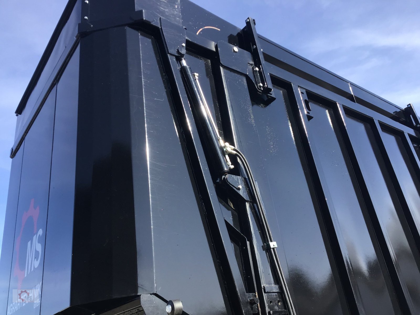 Abschiebewagen of the type Kobzarenko TZP-39 55m³ Deichselfederung Lenkachse, Neumaschine in Tiefenbach (Picture 12)