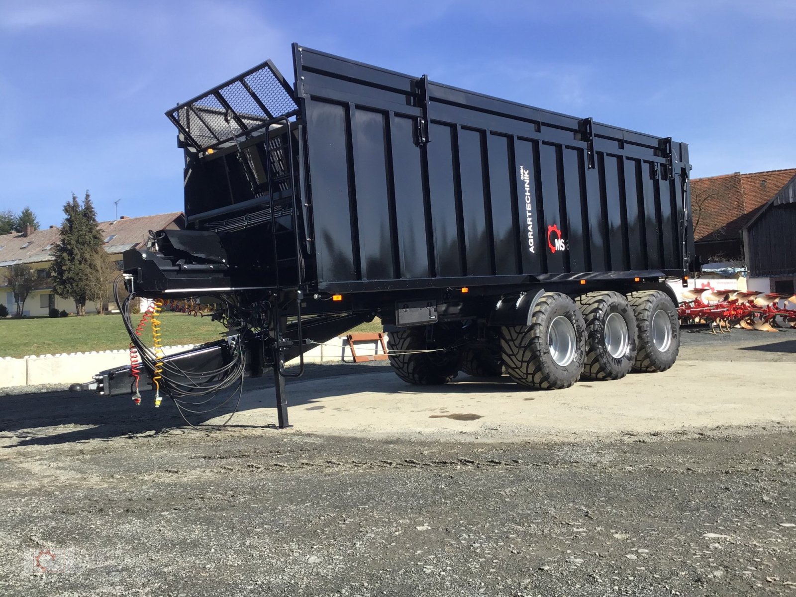 Abschiebewagen of the type Kobzarenko TZP-39 55m³ Deichselfederung Lenkachse, Neumaschine in Tiefenbach (Picture 14)