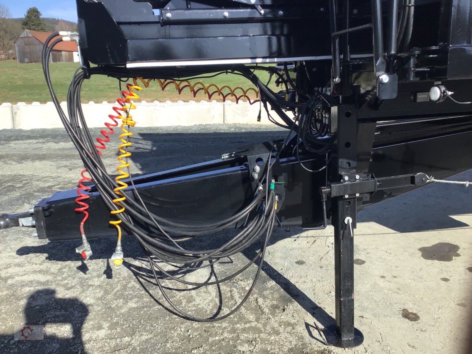 Abschiebewagen of the type Kobzarenko TZP-39 55m³ Deichselfederung Lenkachse, Neumaschine in Tiefenbach (Picture 29)