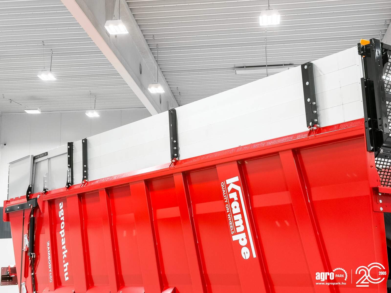 Abschiebewagen van het type Krampe Rambody 680 (AS 680) 20 ton capacity premium push off trailer, 32 m3, Made in Germany, Gebrauchtmaschine in Csengele (Foto 21)