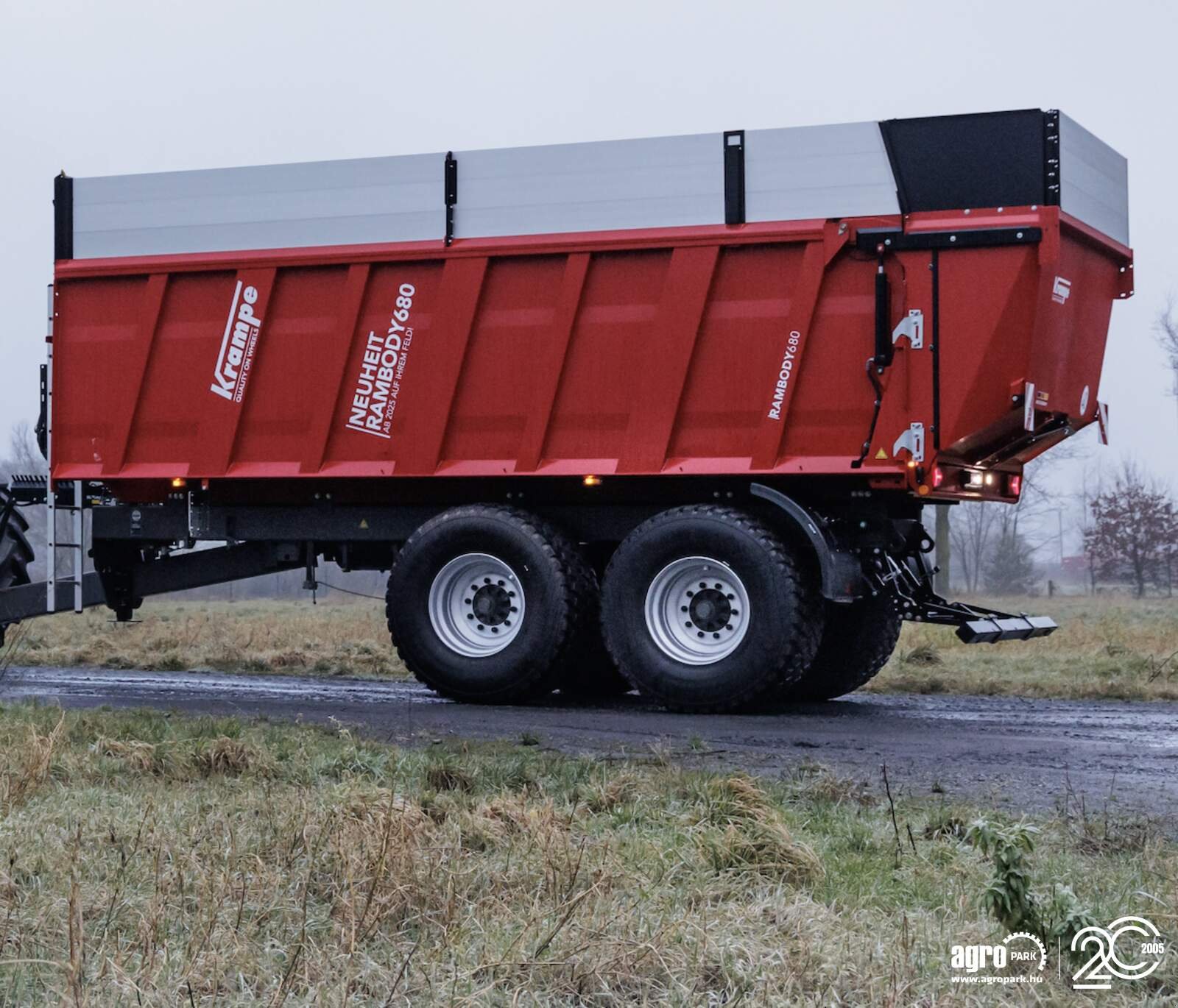 Abschiebewagen van het type Krampe Rambody 680 (AS 680) 20 ton capacity push off trailer, 32 m3, air brake, air suspension, 60 cm extension, premium Made in Germany, Gebrauchtmaschine in Csengele (Foto 1)