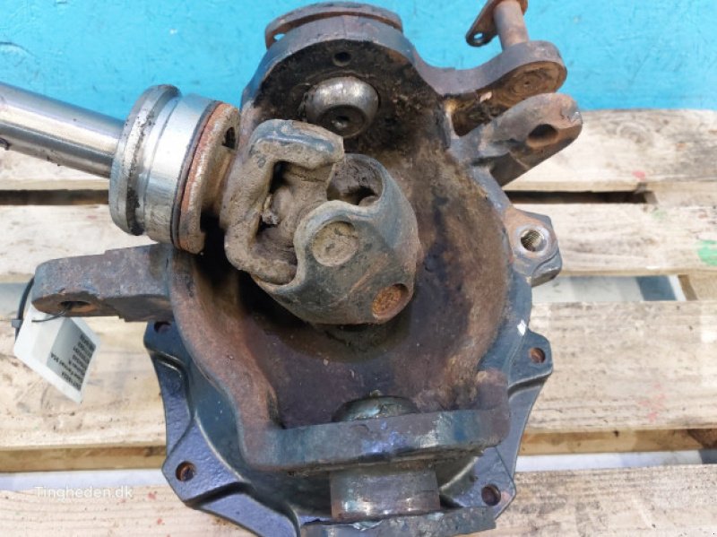 Achsen & Lenkung des Typs Case Farmall 95A, Gebrauchtmaschine in Hemmet (Bild 3)
