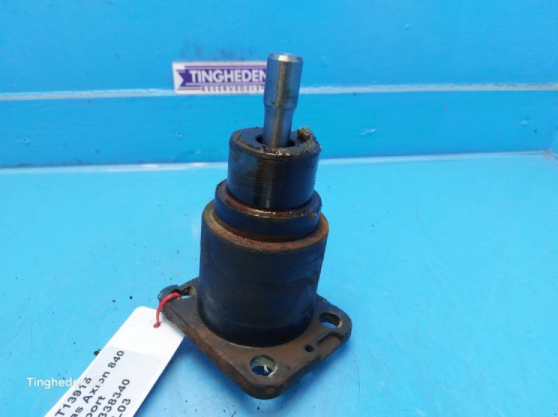 Achsen & Lenkung des Typs CLAAS Axion 840, Gebrauchtmaschine in Hemmet (Bild 2)