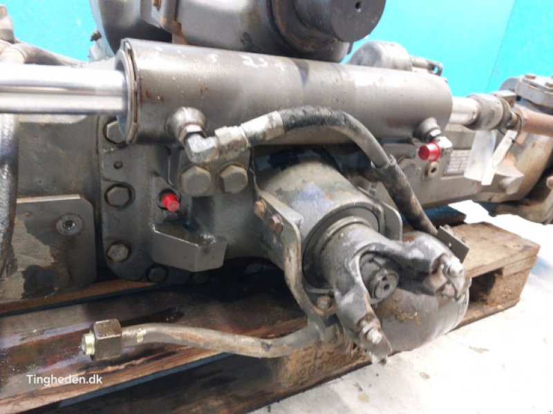 Achsen & Lenkung des Typs CLAAS Axion 840, Gebrauchtmaschine in Hemmet (Bild 24)