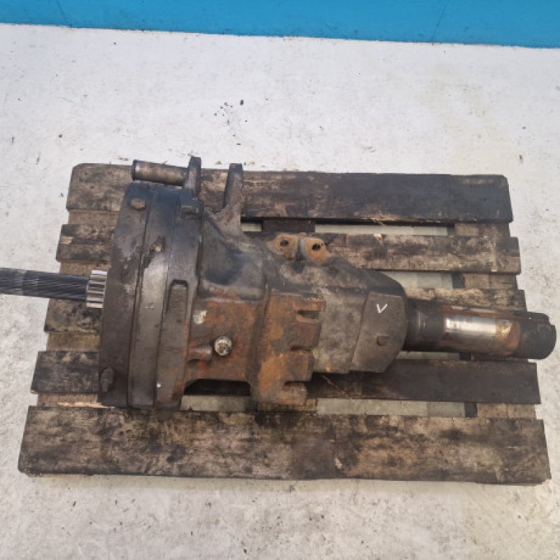 Achsen & Lenkung des Typs CLAAS Axion 840, Gebrauchtmaschine in Hemmet (Bild 3)