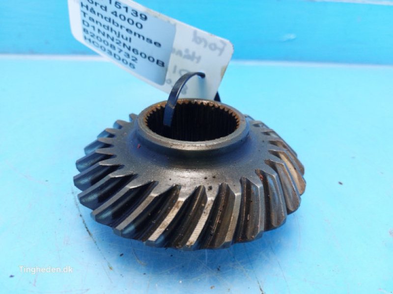 Achsen & Lenkung des Typs Ford 4000, Gebrauchtmaschine in Hemmet (Bild 2)